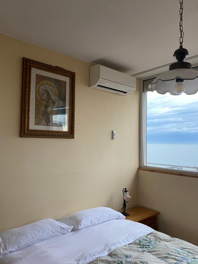 L'attico Sul Mare Apartment