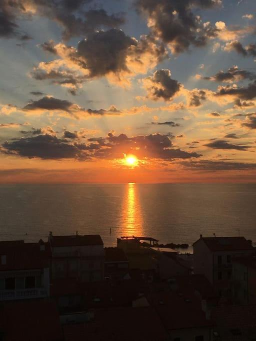 L'attico Sul Mare Apartment *